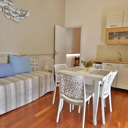 Appartamento Casa Levante A 75 Mt Dalla Monopoli